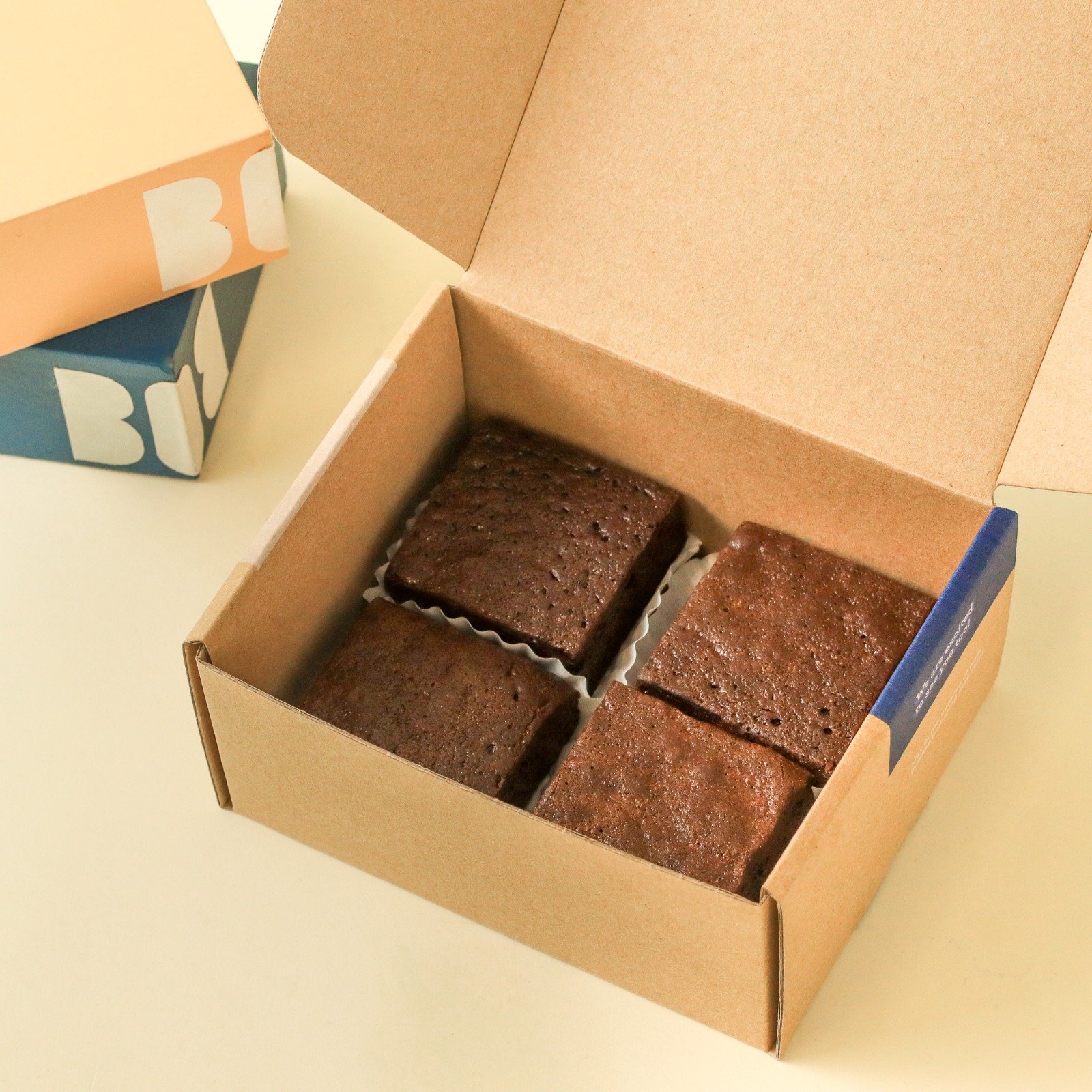Dark Chocolate 55% Fudgy Brownies (4 PCS)